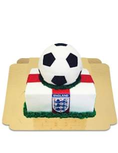 Happy-Cake.co.uk Vegan, organic and gluten-free England football cake - 57